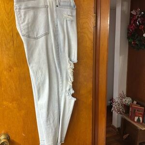 Sofia by Sofia Vergara Light Wash Boyfriend Jeans